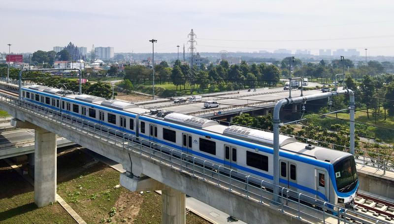 Metro so 1 doan Ben Thanh Suoi Tien